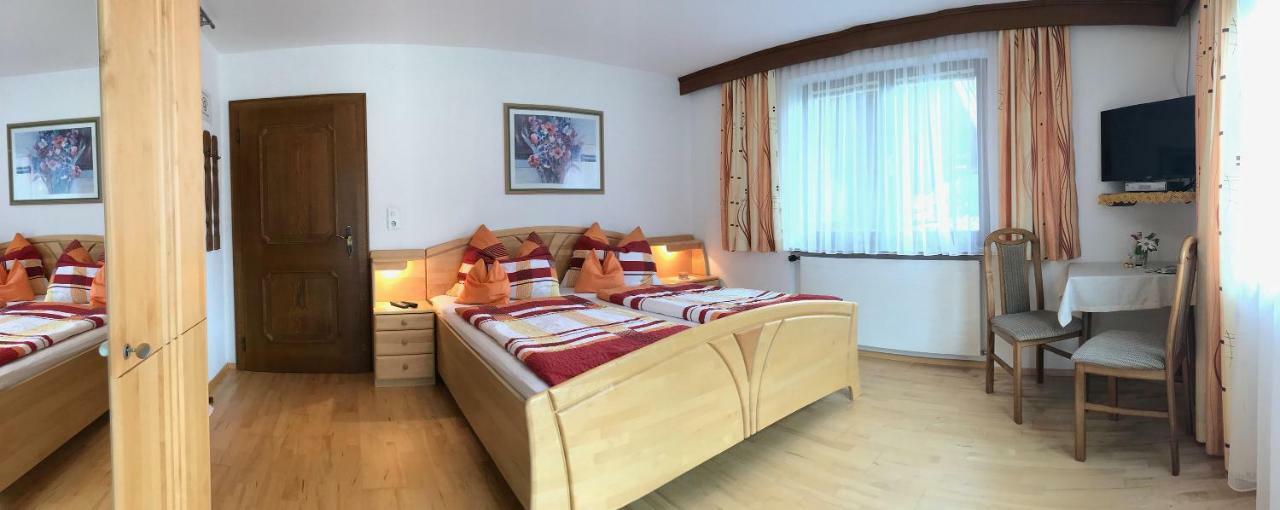 Gaestehaus Margareta Wald im Pinzgau Buitenkant foto